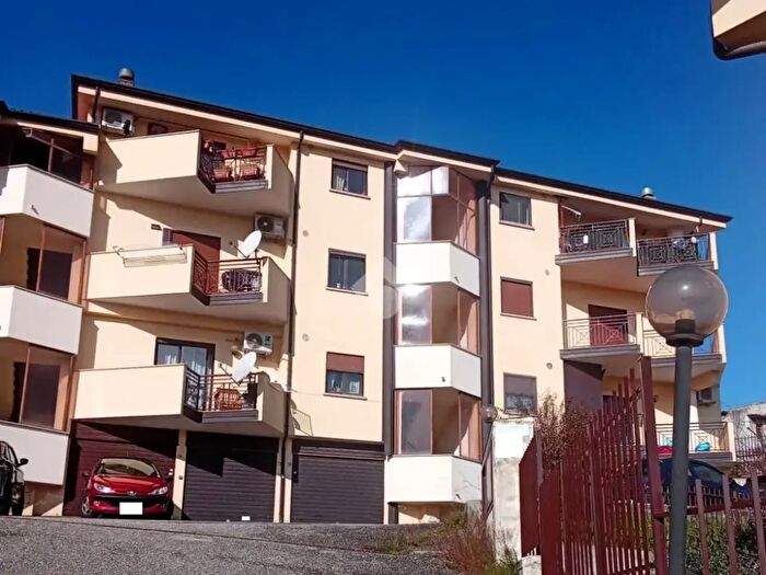 Appartamento trilocale in vendita in Via San Francesco di Paola, Marano Principato