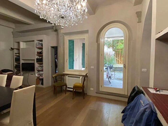 Appartamento quadrilocale in affitto in Via San Zanobi, Duomo, Firenze