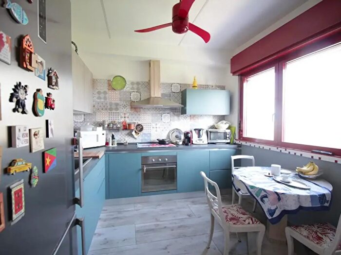 Appartamento quadrilocale in vendita in Via Agucchi, Bologna