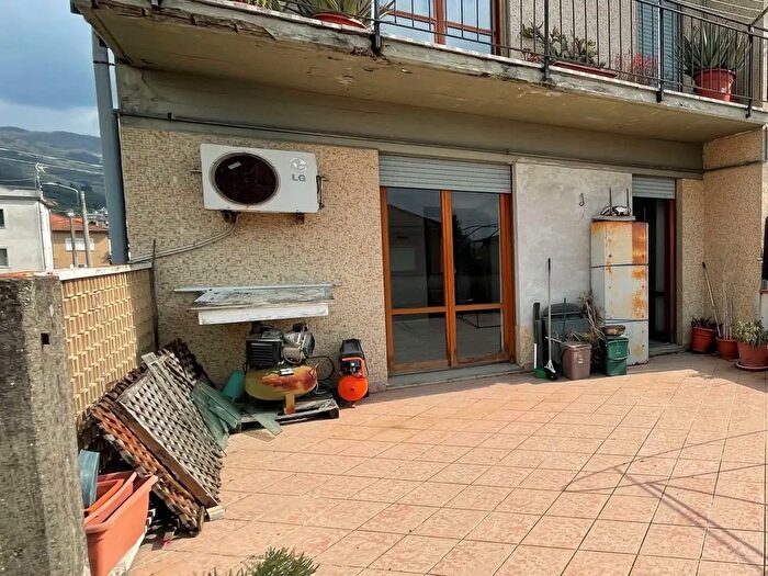 Appartamento con 5 locali in vendita in Castelnuovo Magra