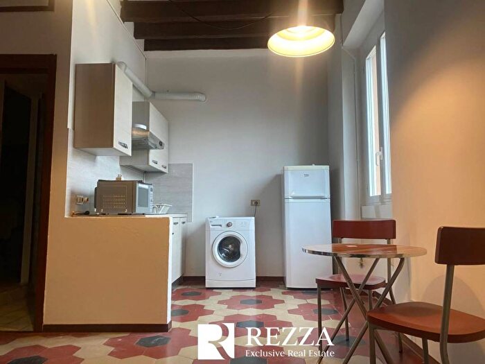 Appartamento monolocale in affitto in Via Morimondo, Barona, Milano