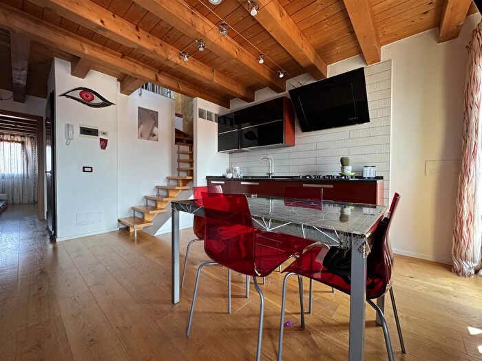 Appartamento quadrilocale in affitto in Viale Padova Chioggia Ve, Chioggia