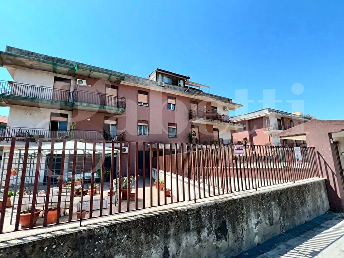 Appartamento quadrilocale in vendita in Via San Giovanni Galermo, Gravina Di Catania