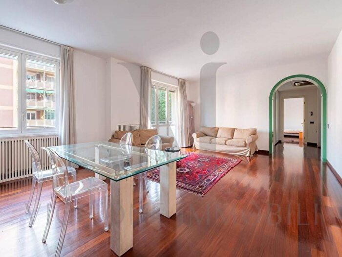 Appartamento quadrilocale in affitto in via alcuino, Sempione, Milano