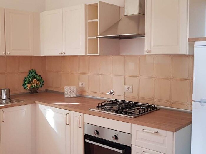 Appartamento trilocale in affitto in Via Cortino, Sori