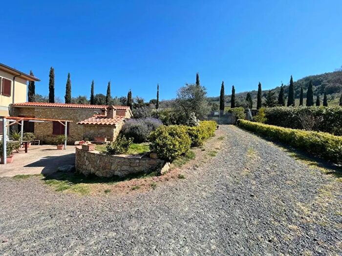 Appartamento con 5 locali in vendita in Casale Marittimo