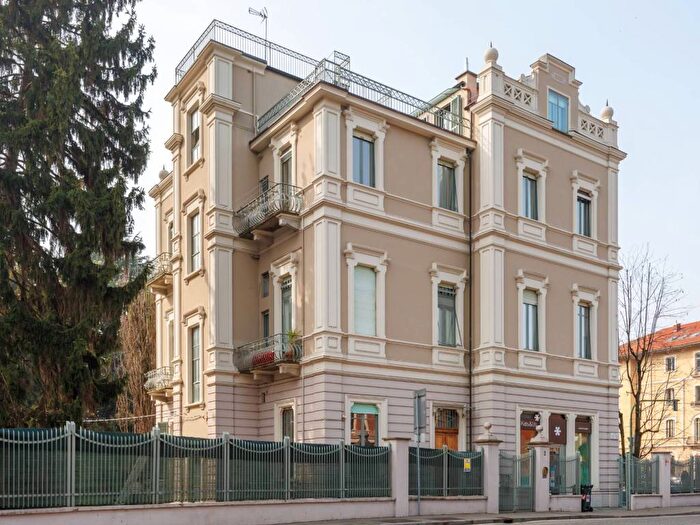 Appartamento bilocale in affitto in Viale Enrico Thovez, Gran Madre Crimea, Torino