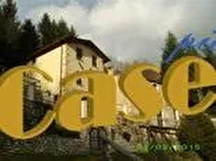 Casa con 15 locali in vendita in Camaiore