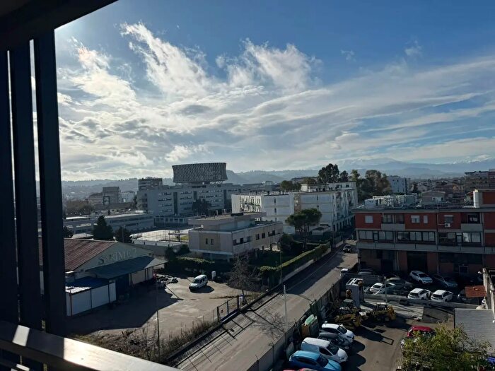 Appartamento con 5 locali in vendita in Pescara