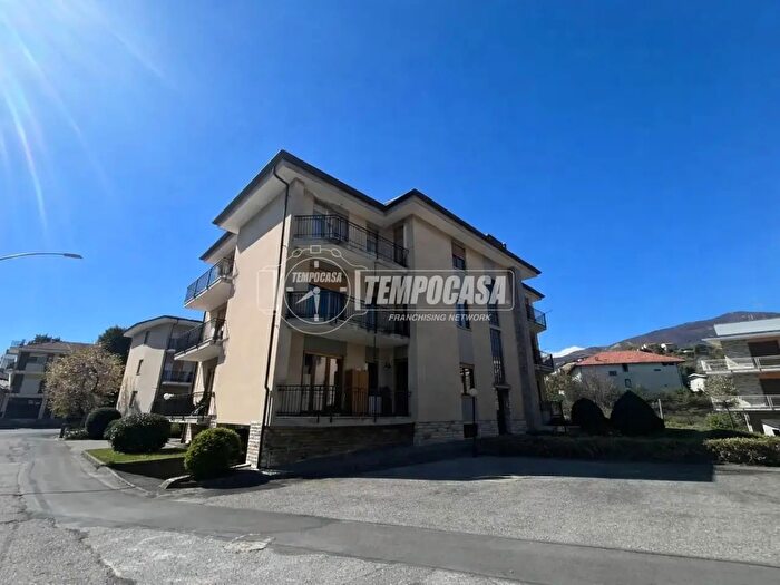 Appartamento trilocale in vendita in Via Sant Annetta, Cuorgne