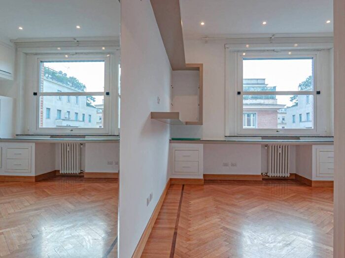 Appartamento quadrilocale in affitto in Viale Bruno Buozzi, Euclide, Roma