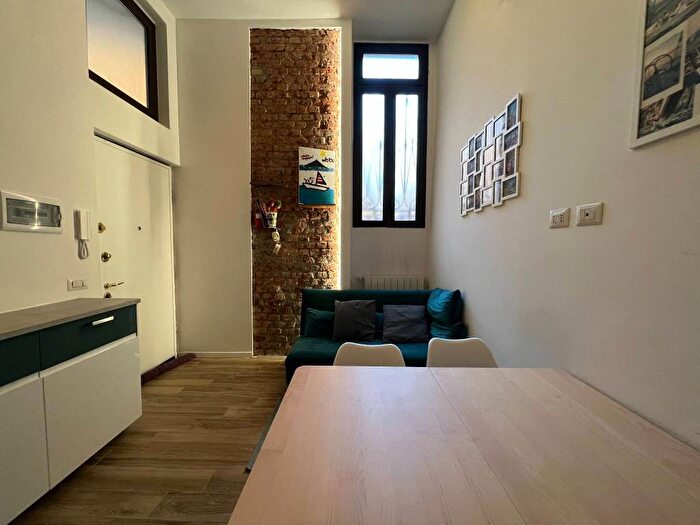 Appartamento bilocale in affitto in Via Martiri Oscuri, Rovereto, Milano