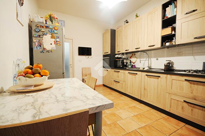 Appartamento quadrilocale in vendita in Via Carlo Livi, Prato