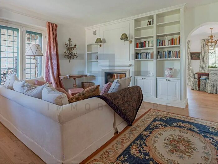 Casa quadrilocale in vendita in Via dellOlio, Formello