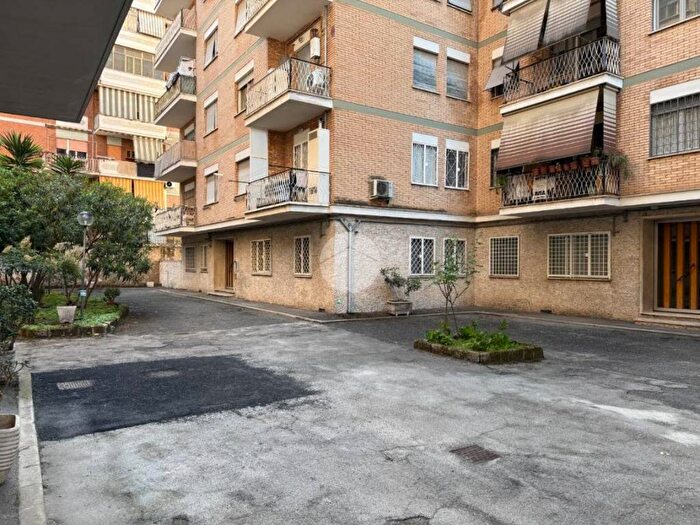 Appartamento bilocale in affitto in Via Raffaele Calzini, Casal Bruciato, Roma