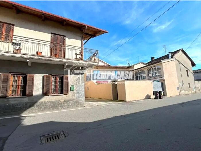 Casa con 5 locali in vendita in Via Giuseppe Garibaldi, Rondissone