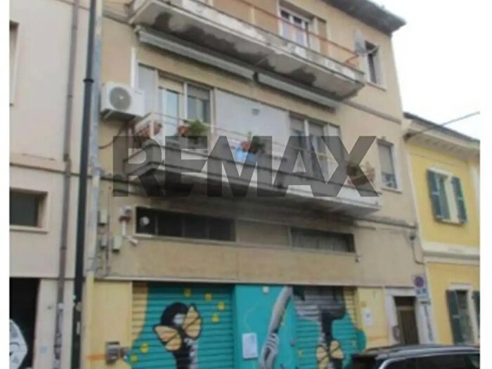 Appartamento con 6 locali in vendita in Via Caboto, Pescara