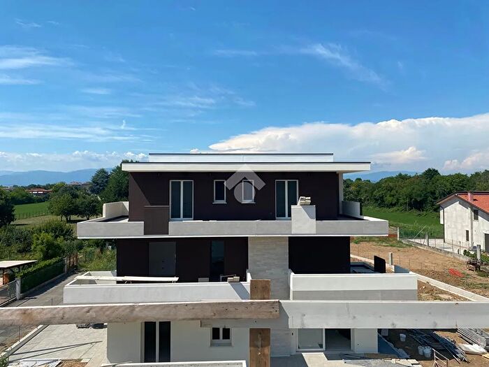 Appartamento con 5 locali in vendita in Via Piave, Castelfranco Veneto