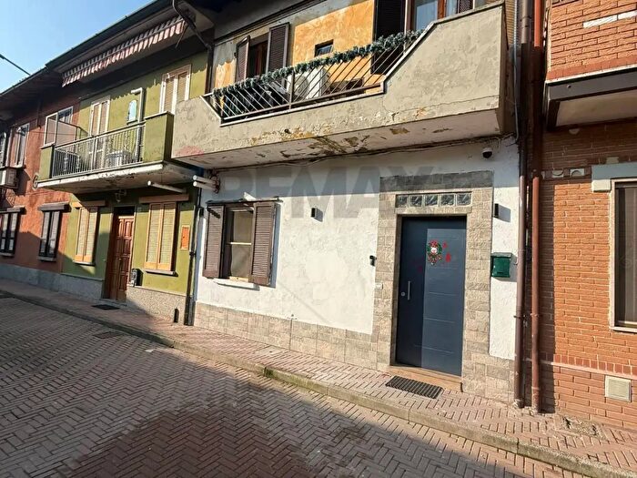 Casa bilocale in vendita in Torre De' Negri