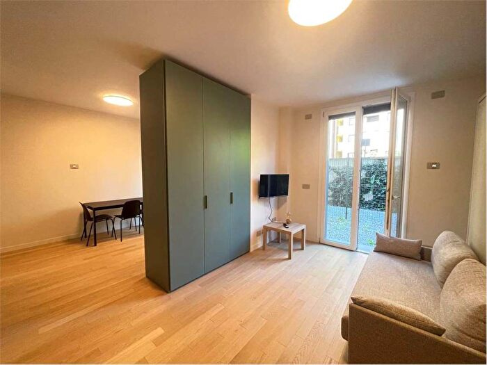 Appartamento monolocale in affitto in Via Principe Eugenio, Cenisio, Milano
