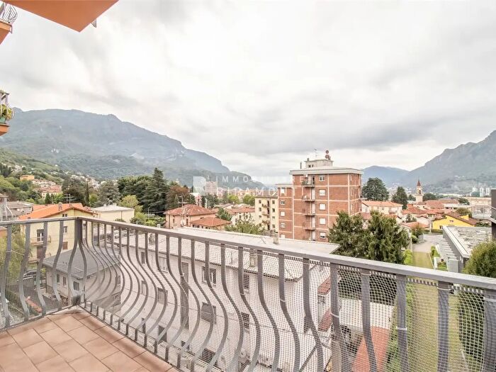 Appartamento bilocale in vendita in Corso Giacomo Matteotti, Lecco