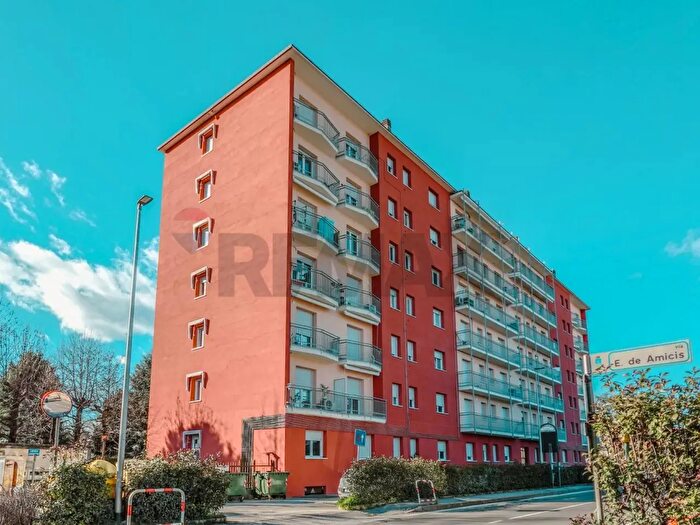 Appartamento trilocale in vendita in Via Alcide De Gasperi, Olgiate Olona