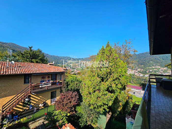 Appartamento trilocale in vendita in Via Barzetti, Foresto Sparso