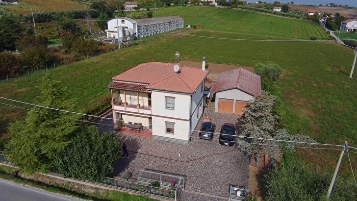 Casa con 7 locali in vendita in Via Montalbano, Santarcangelo Di Romagna