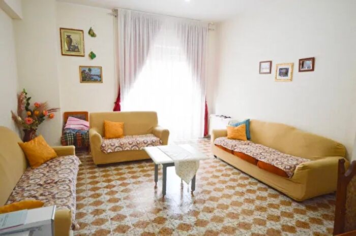 Appartamento quadrilocale in vendita in Crosia Via Kennedy, Crosia