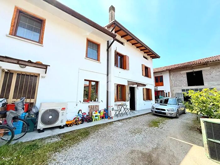 Casa quadrilocale in vendita in Via C Percoto, Campoformido