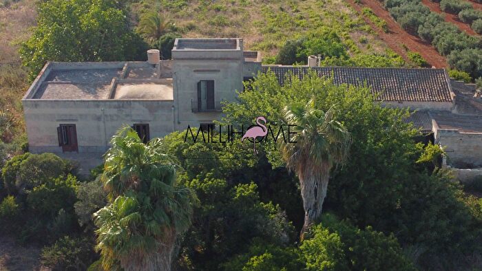 Casa quadrilocale in vendita in Contrada Fontanelle, Marsala