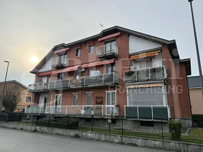 Appartamento quadrilocale in vendita in Via Ganna, Beinasco