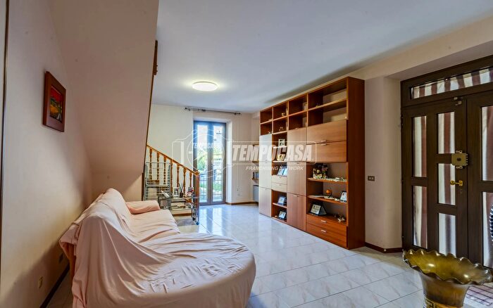 Appartamento con 5 locali in vendita in Via Due Fonti, Macerata