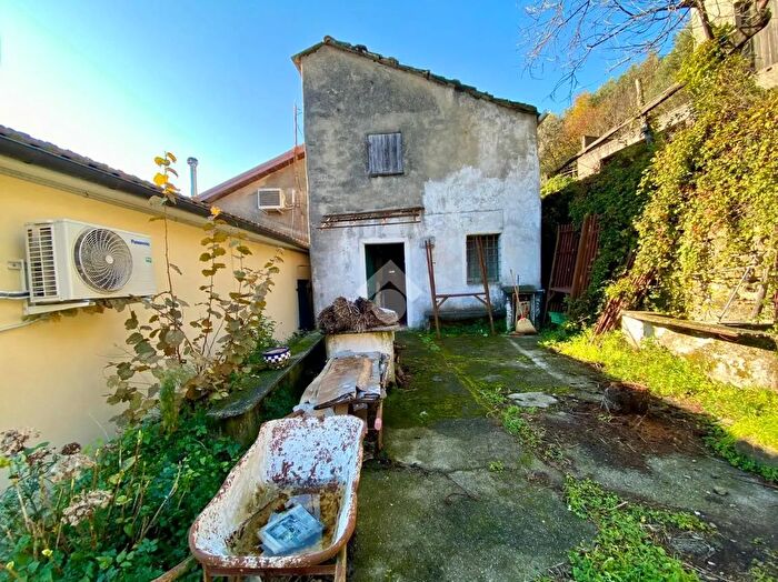 Casa bilocale in vendita in Salita Ciazzo di Struppa, Genova