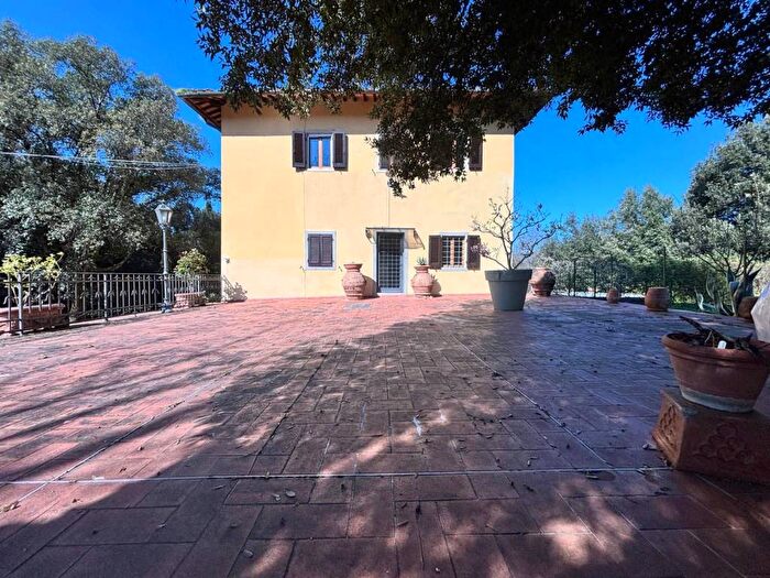 Appartamento con 6 locali in affitto in Via di San Romolo, Vallina, Bagno a Ripoli