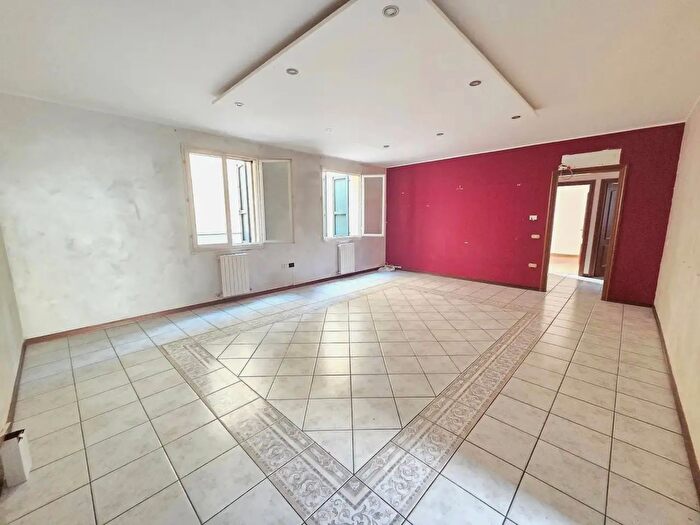 Appartamento quadrilocale in vendita in Bastiglia