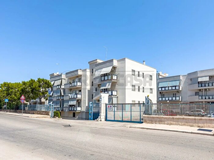 Appartamento trilocale in vendita in Corso Dottor Sergio Cosmai, Bisceglie