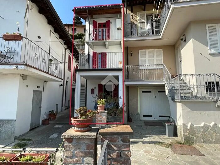 Casa bilocale in vendita in Via Villanuova, Canelli