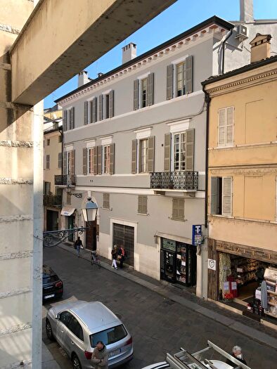 Appartamento con 6 locali in vendita in Mantova