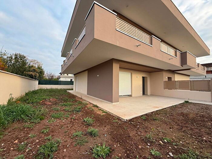 Appartamento trilocale in vendita in Via Aldo Moro, Castelcovati