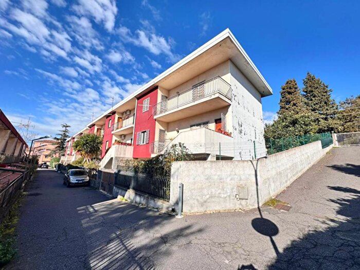 Casa con 5 locali in affitto in Via Catania, Trecastagni