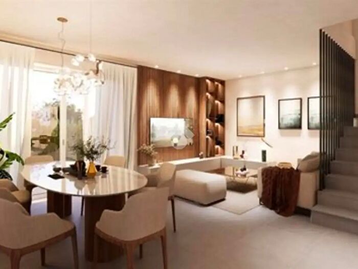 Casa quadrilocale in vendita in Strada Baldacchino, Parma