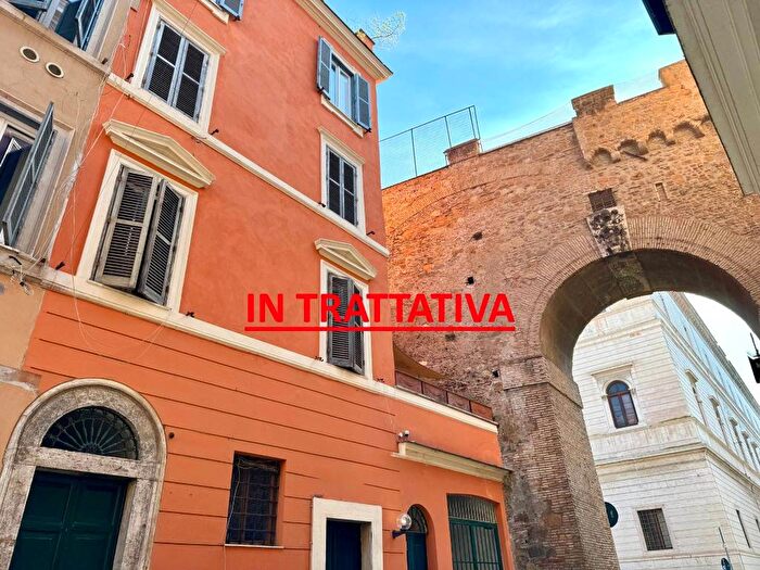 Appartamento bilocale in affitto in Vicolo dOrfeo, Borgo, Roma