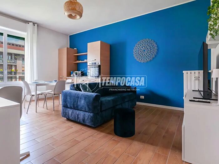 Appartamento bilocale in affitto in Via Cenisio, Milano