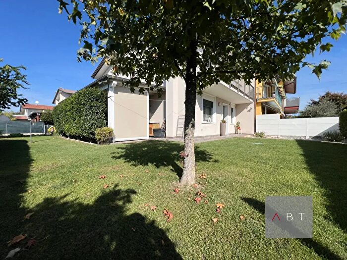Casa quadrilocale in vendita in Loreggia