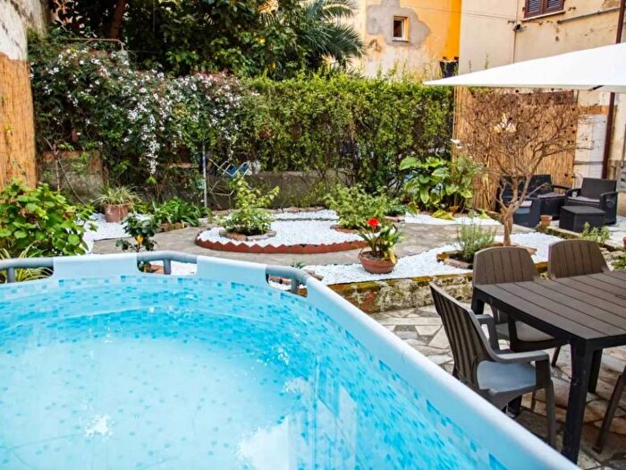Appartamento bilocale in affitto in Via Napoli, Centro Storico, La Spezia