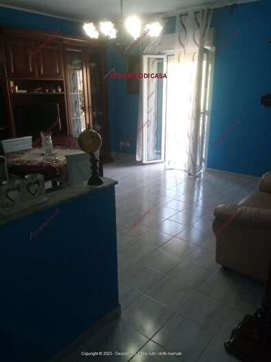 Appartamento con 6 locali in vendita in Via Ippolito Nievo Bagheria Pa Italia, Bagheria