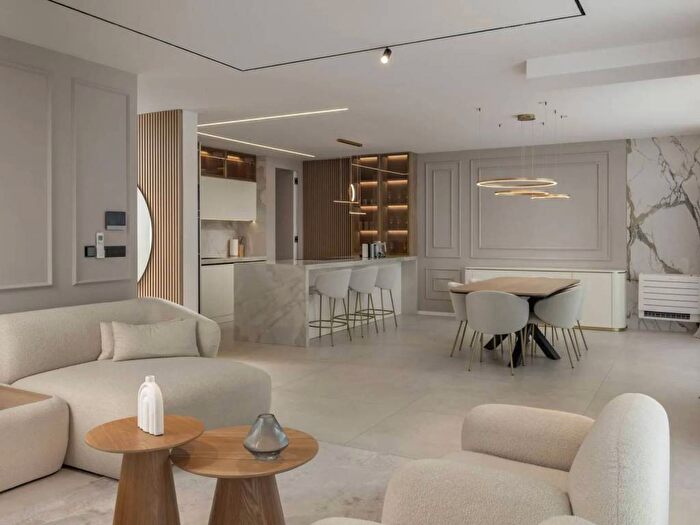 Appartamento con 5 locali in affitto in Piazza SantAngelo, Turati, Milano