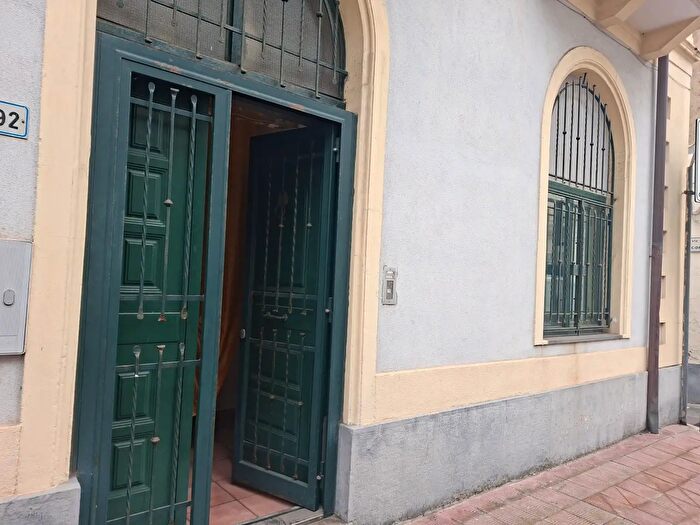 Appartamento trilocale in vendita in Via Regina Margherita, Santa Teresa Di Riva