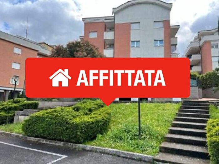 Appartamento trilocale in affitto in Via Padre Mariano ColagrossiVelletri, Velletri